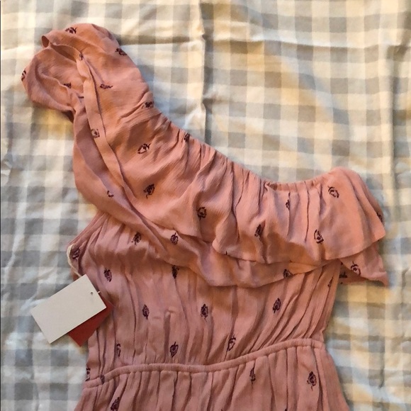 NWT blush colored one shoulder dress - Picture 3 of 3